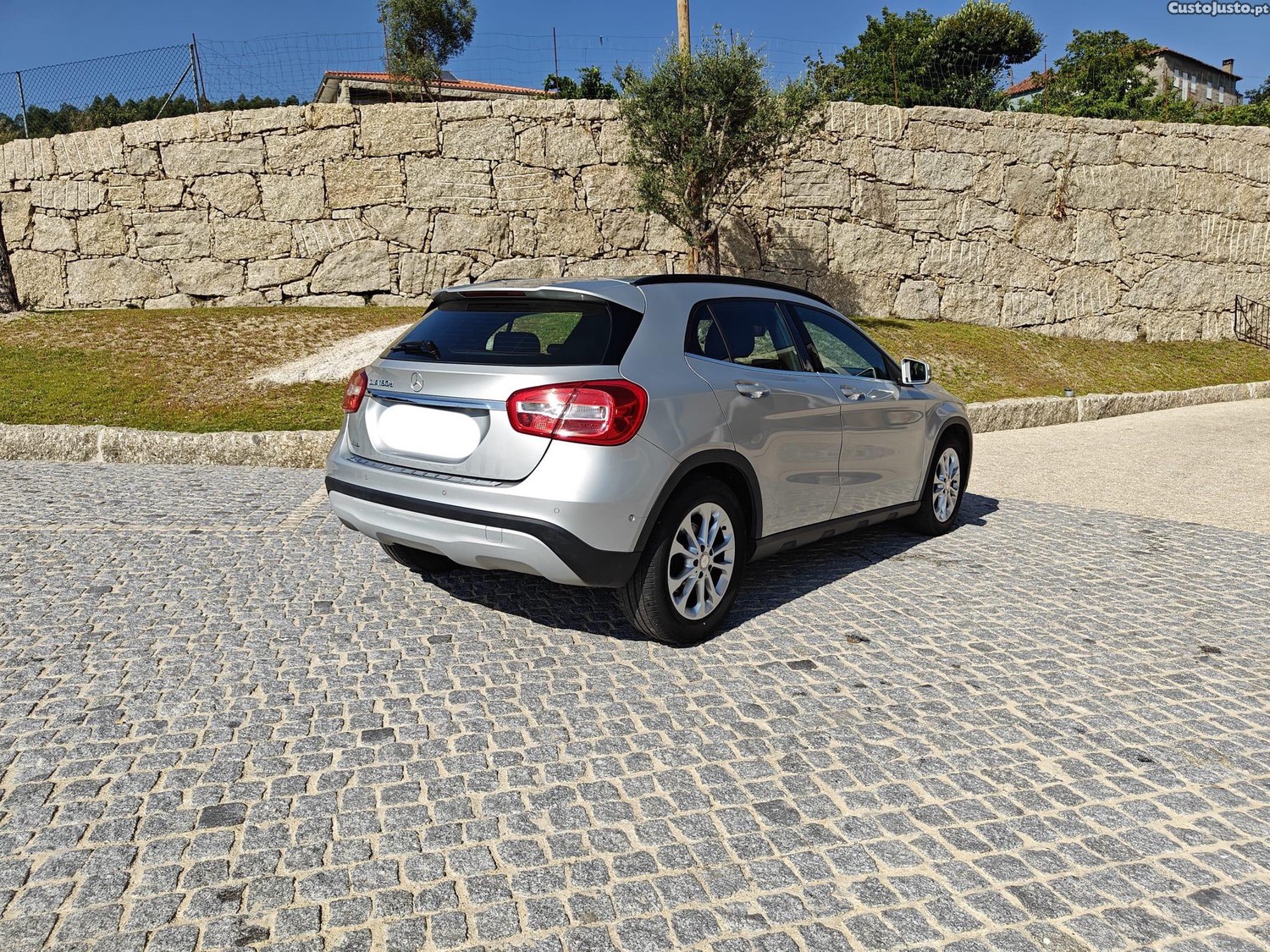 Mercedes-Benz GLB 180 180D 7G-DCT — photo 3