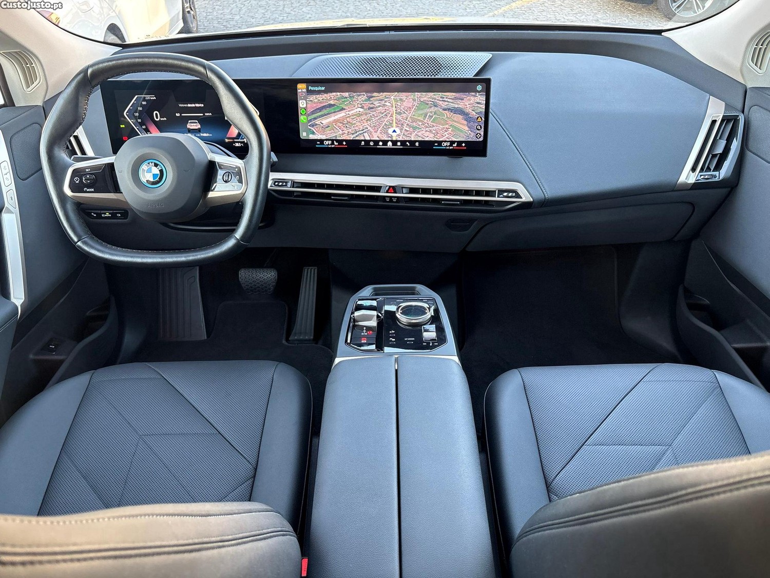 BMW iX xDrive 40 — fotografia 11