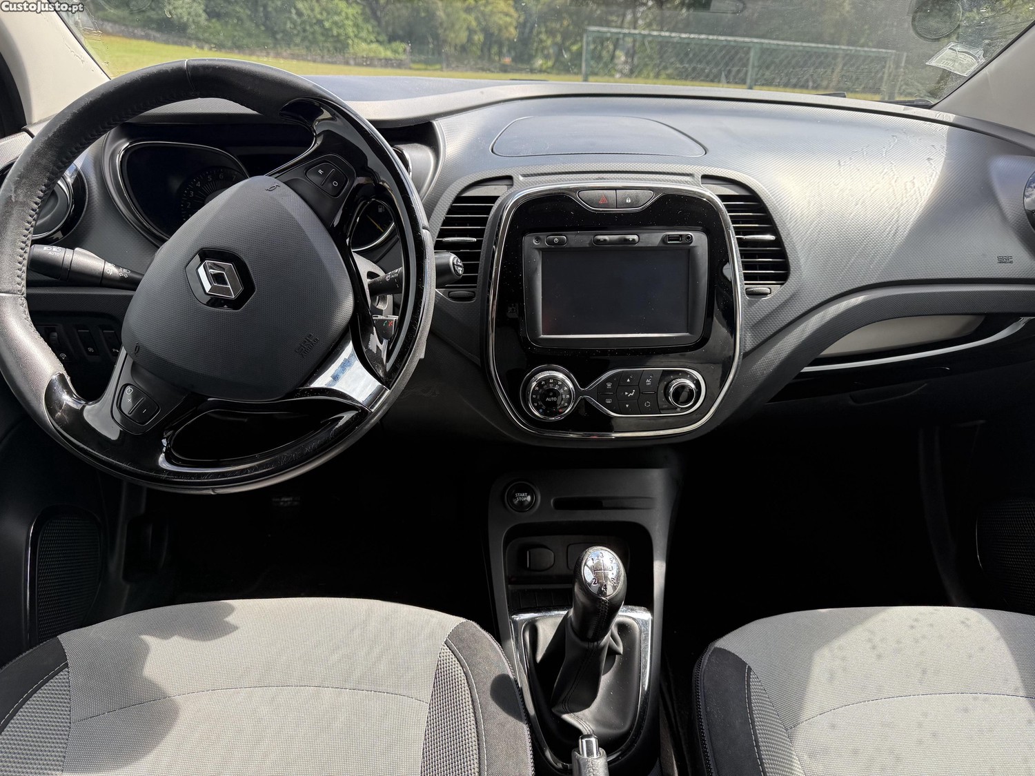 Renault Captur 0.9 tce — fotografia 4