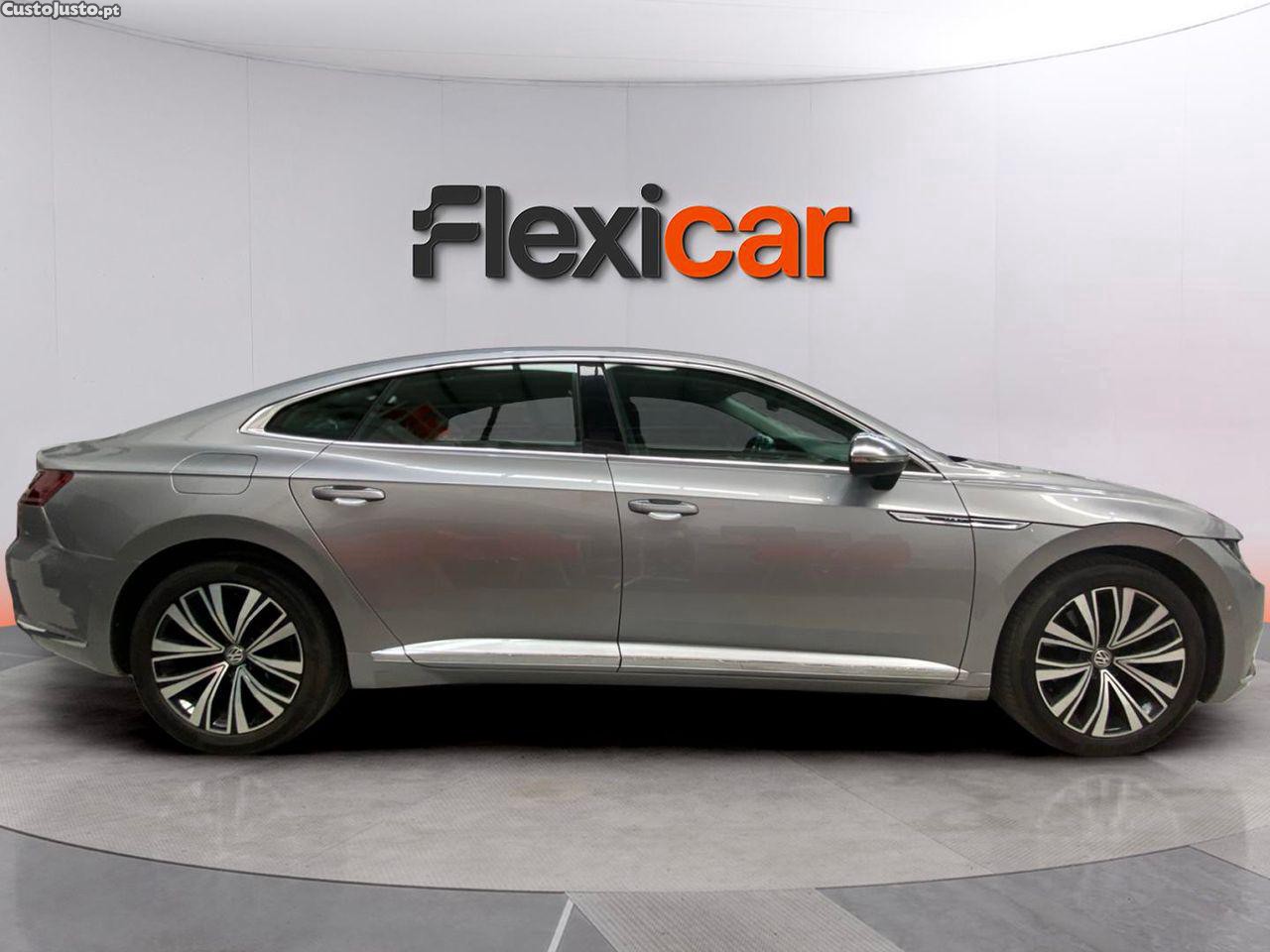 VW Arteon 2.0 TDI Elegance DSG - 18 — photo 3