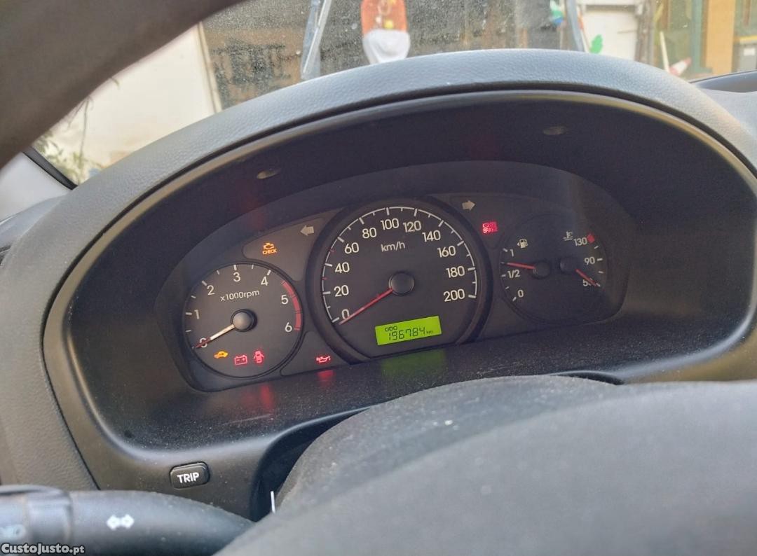 Hyundai H1 Starex — fotografia 6