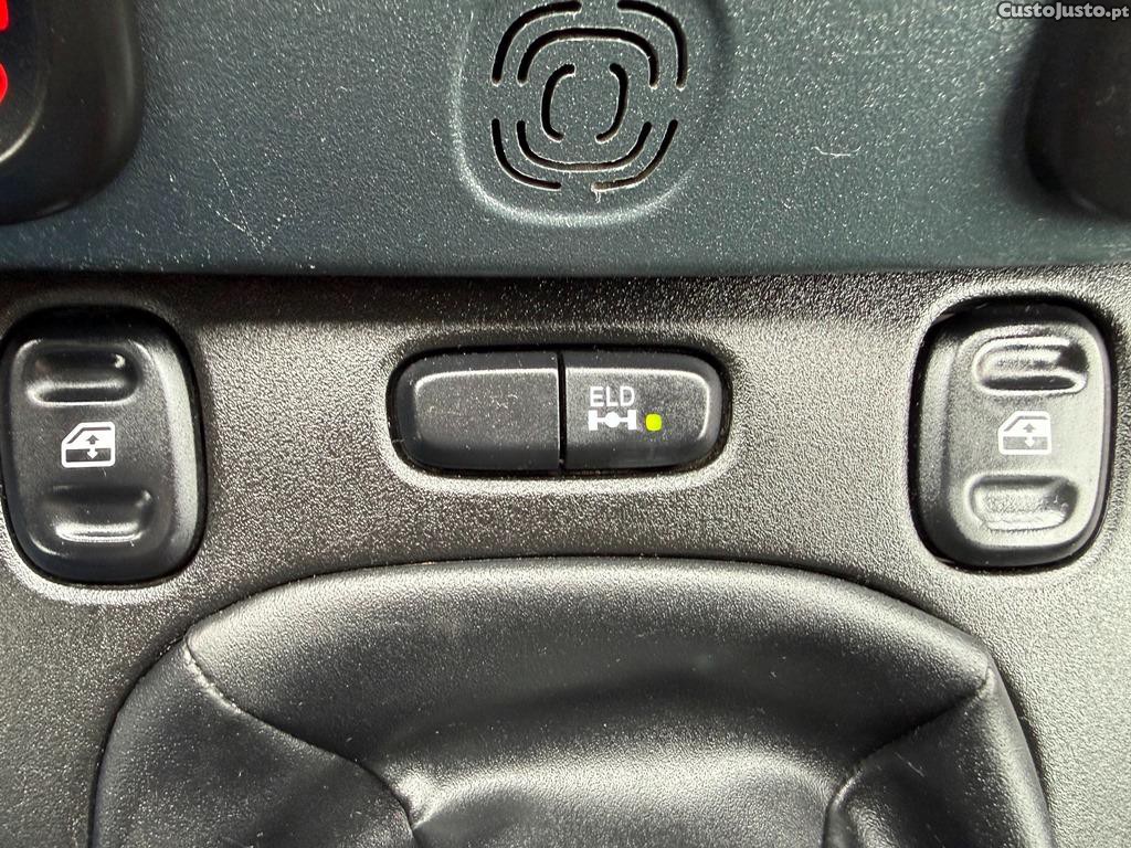 Fiat Panda 4x4 1.3Multijet 95cv 05/2018 — fotografia 4