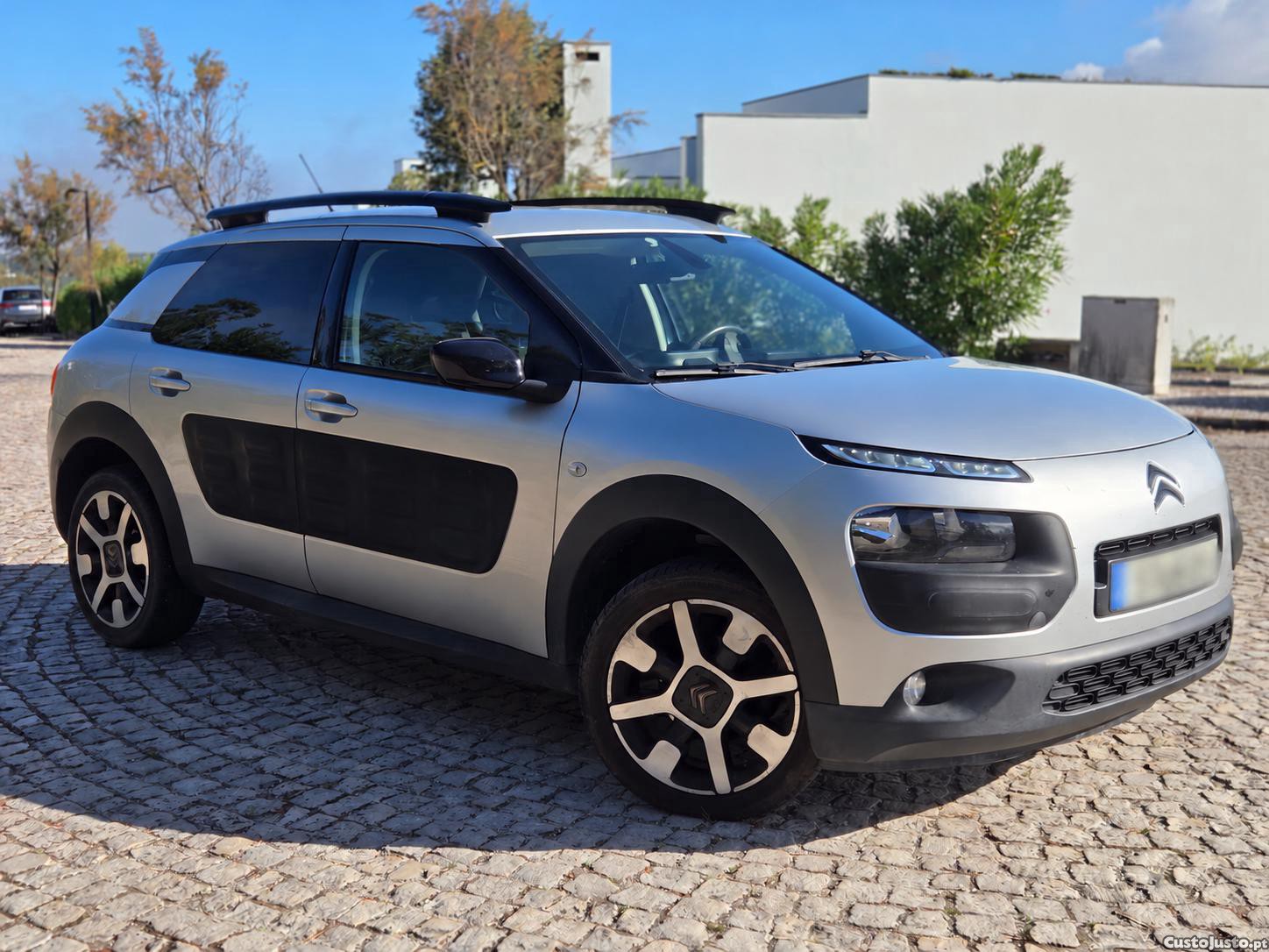 Citroën C4 Cactus - 18 — photo 2
