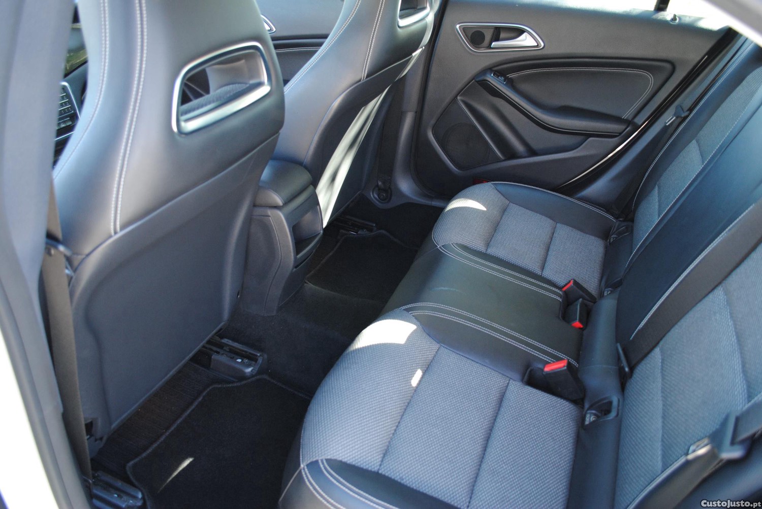 Mercedes-Benz CLA 200 Cdi 136cv — fotografia 8