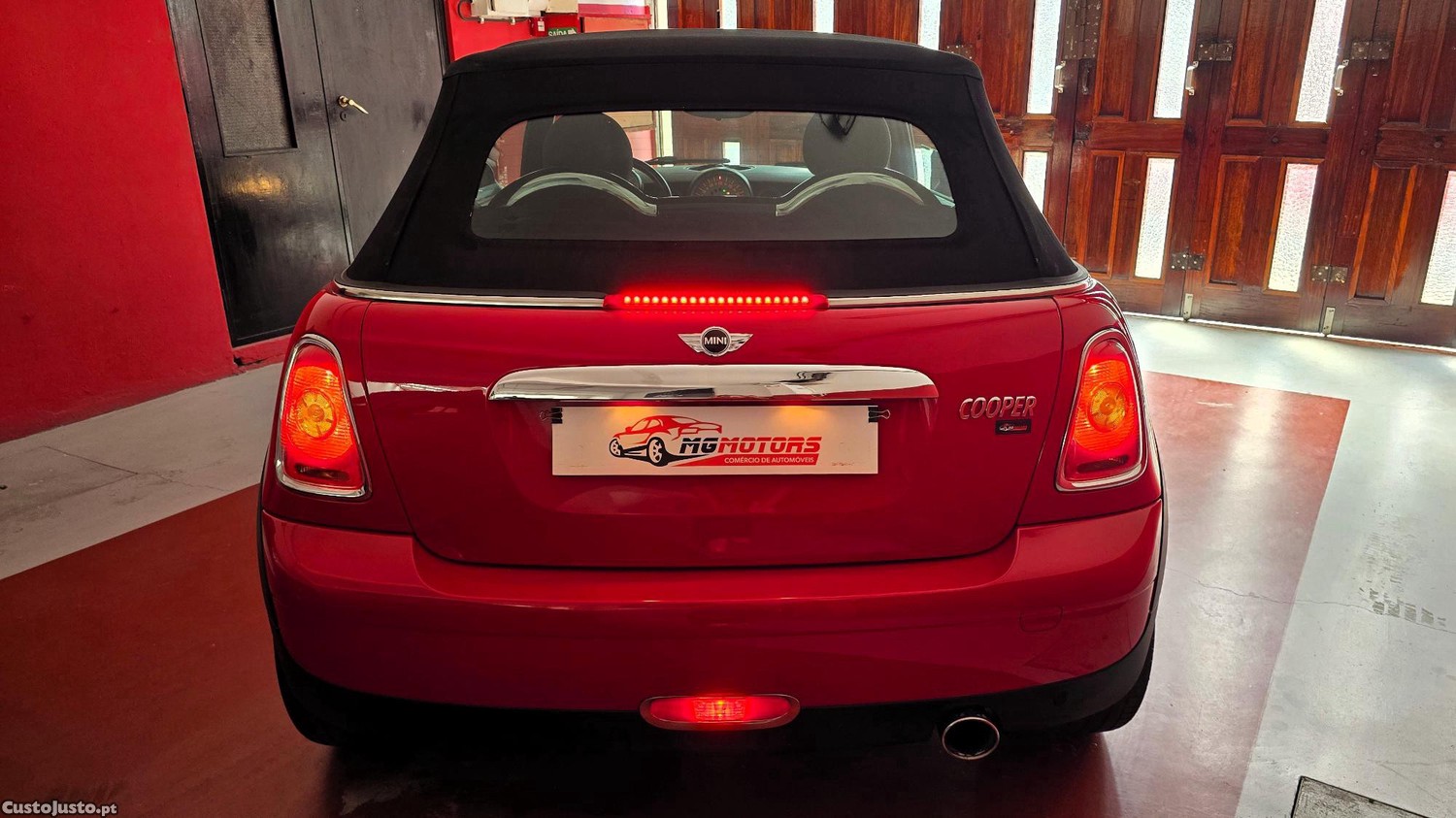 MINI Cabrio COOPER - 09 — photo 2