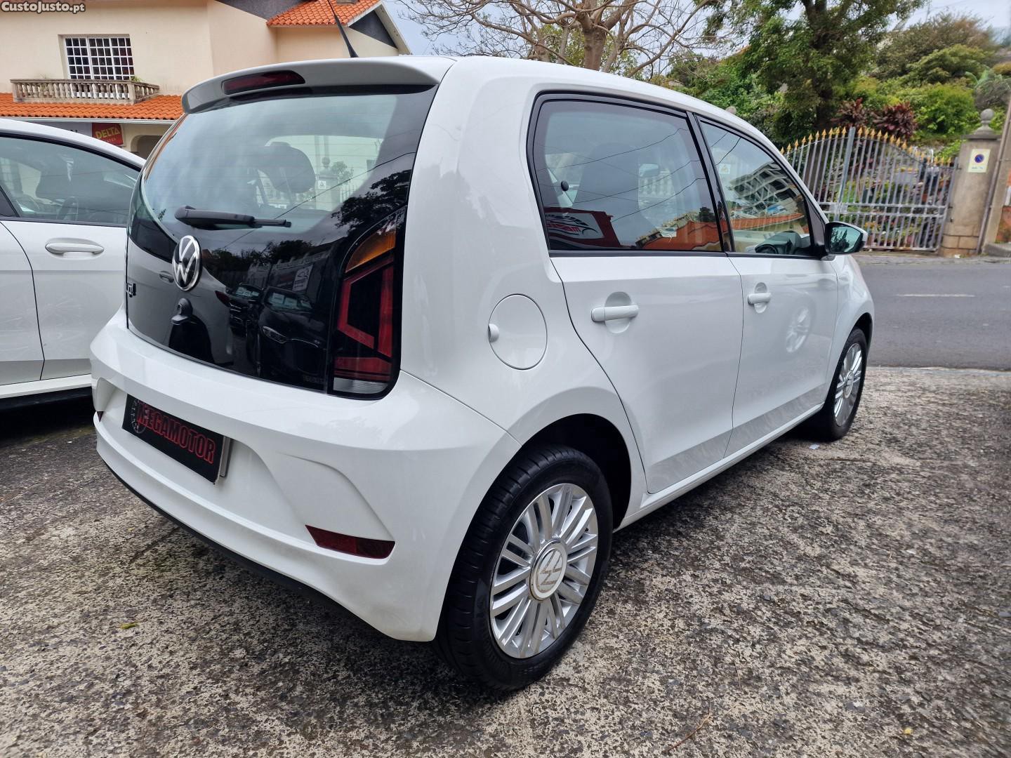 VW Up! 1.0 Move - 23 — photo 3