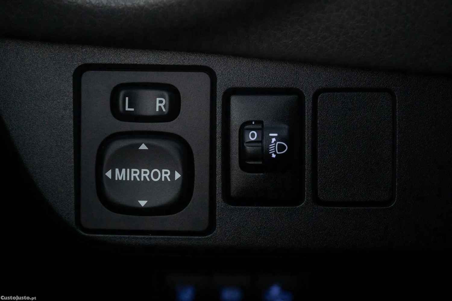 Toyota Yaris 1.0 VVT-i Comfort — fotografia 6