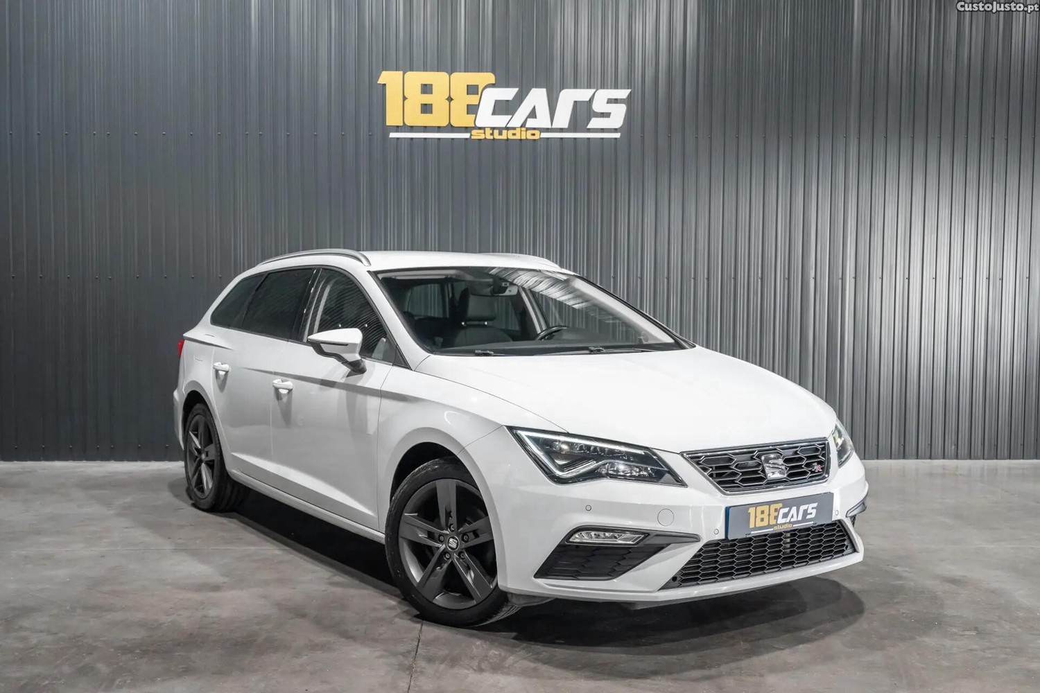 Seat Leon 1.6 TDI FR S/S - 19 — photo 3