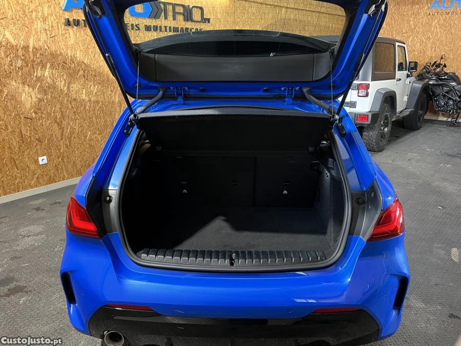 BMW 116 d Pack Desportivo M — fotografia 5