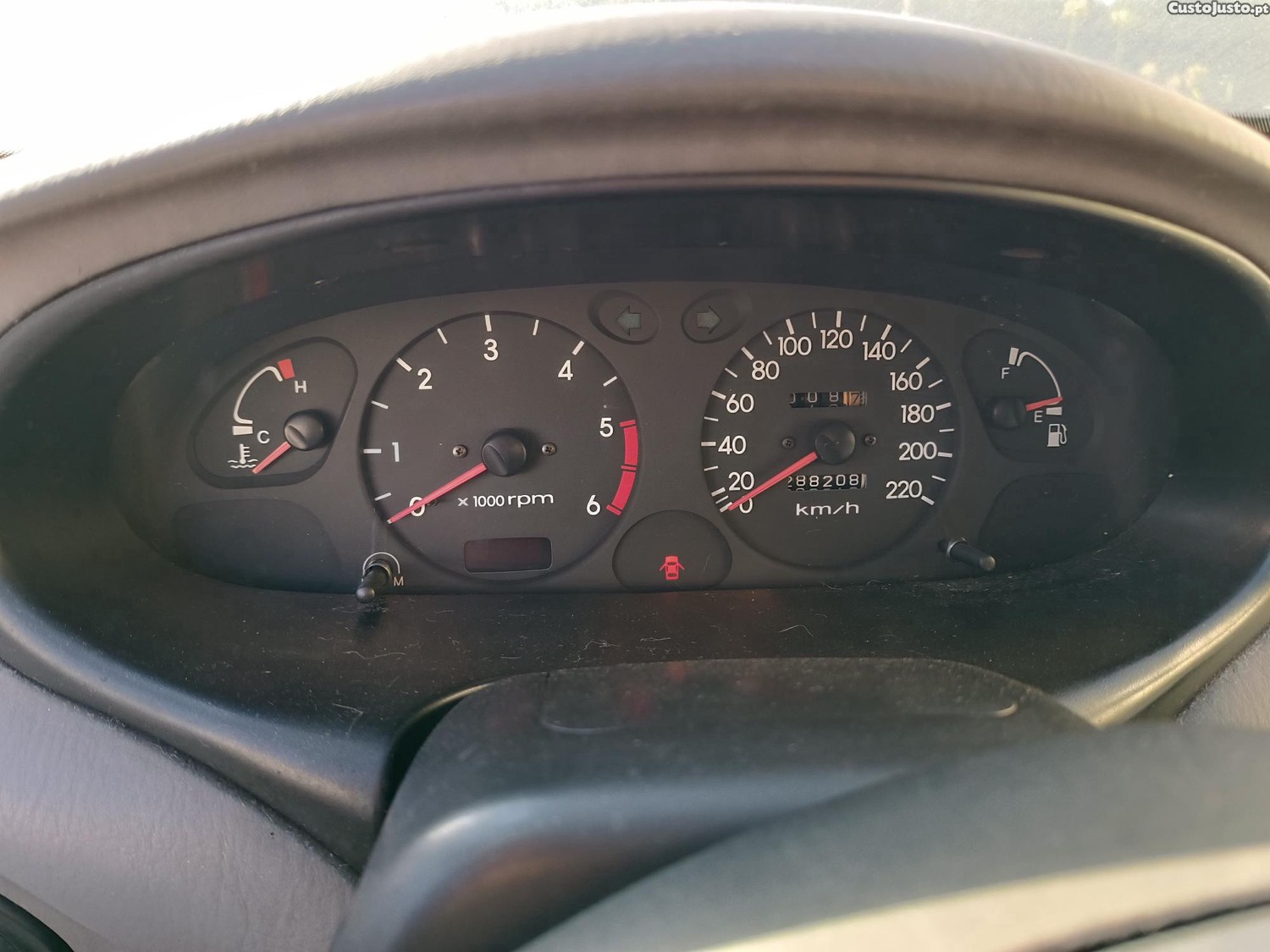 Hyundai Lantra (Rd) - 00 — photo 4