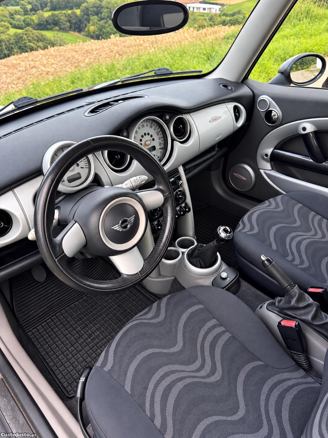 MINI Cooper MINI Cooper R50 1.6 a gasolina, 116 cv, de 3 portas. - 02 — photo 5