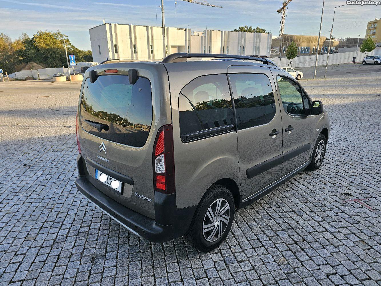 Citroën Berlingo 1.6HDI 120CV 5LUG. - 17 — photo 3