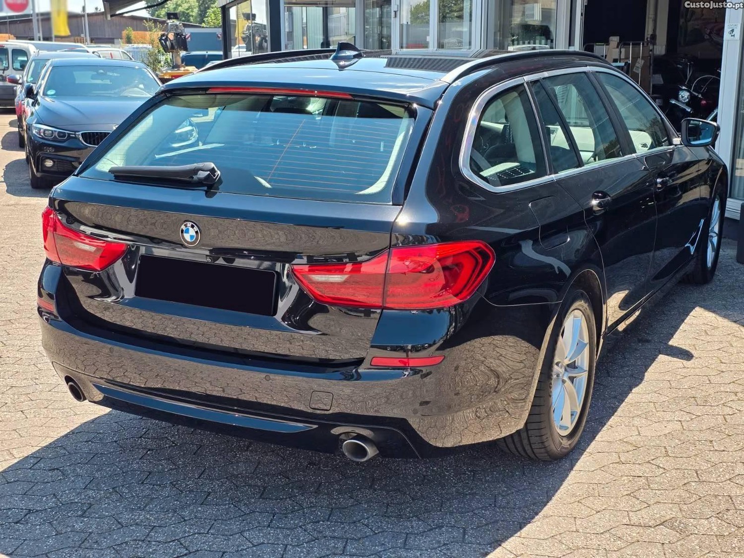 BMW 520 i Touring - 19 — photo 2