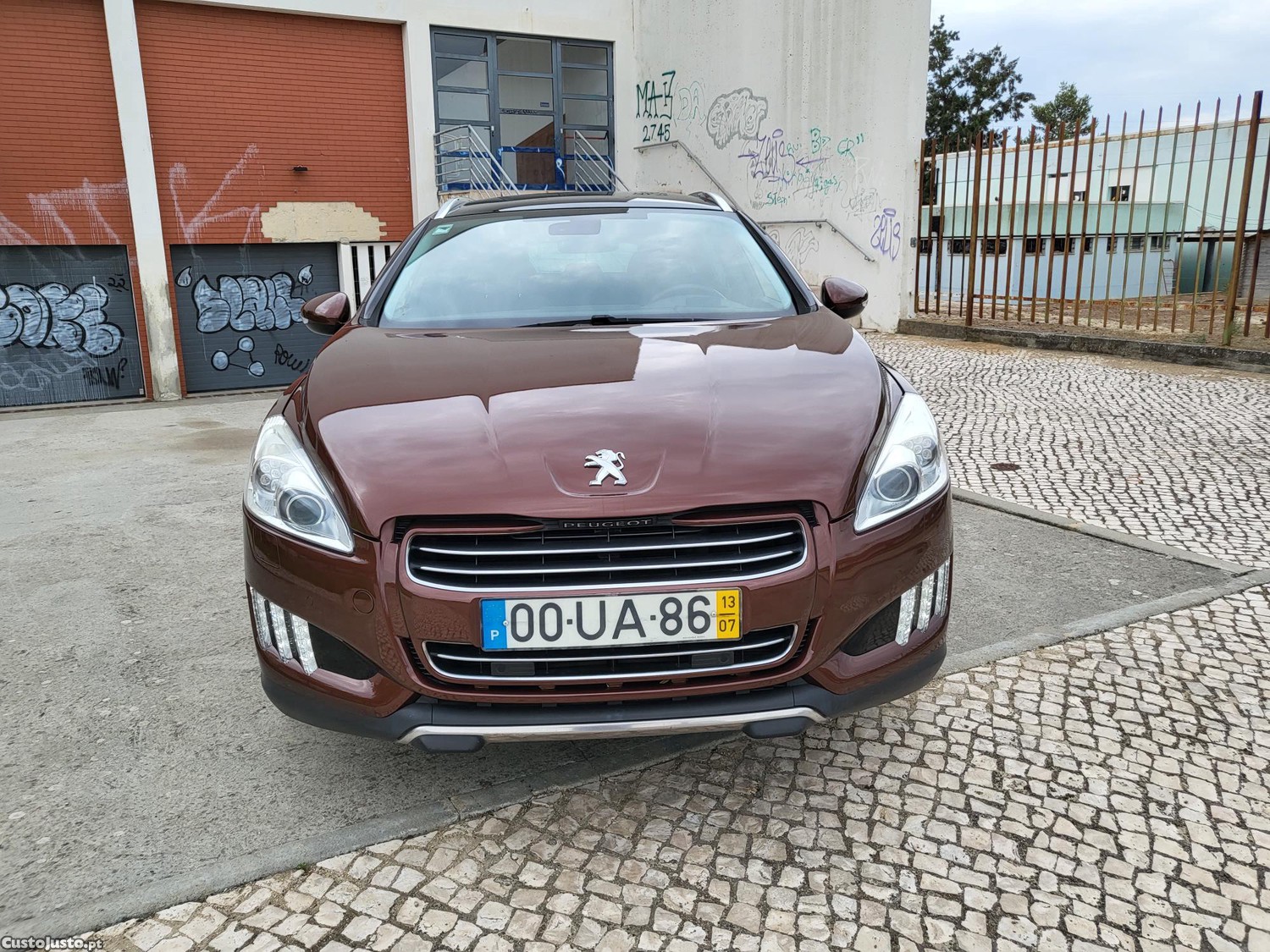 Peugeot 508 RXH 2.O HDI Hybrid 4 — fotografia 16