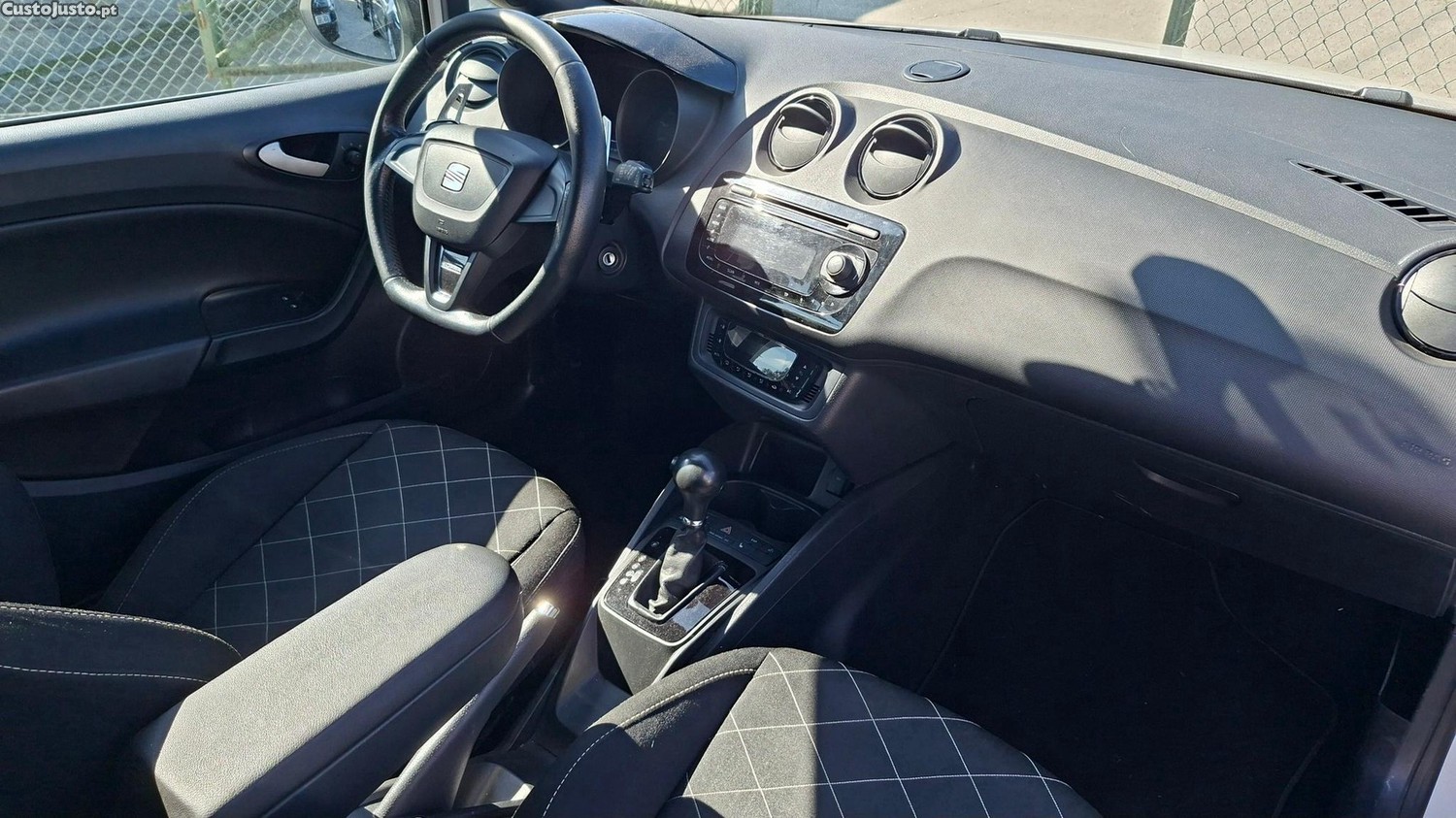Seat Ibiza 1.4 TSi Cupra DSG - 10 — photo 5
