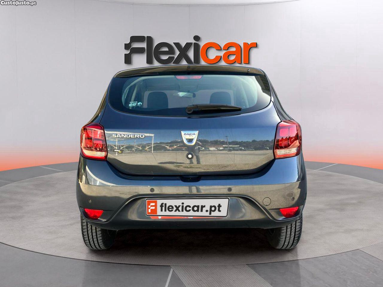 Dacia Sandero 1.0 SCe Pack — fotografia 13