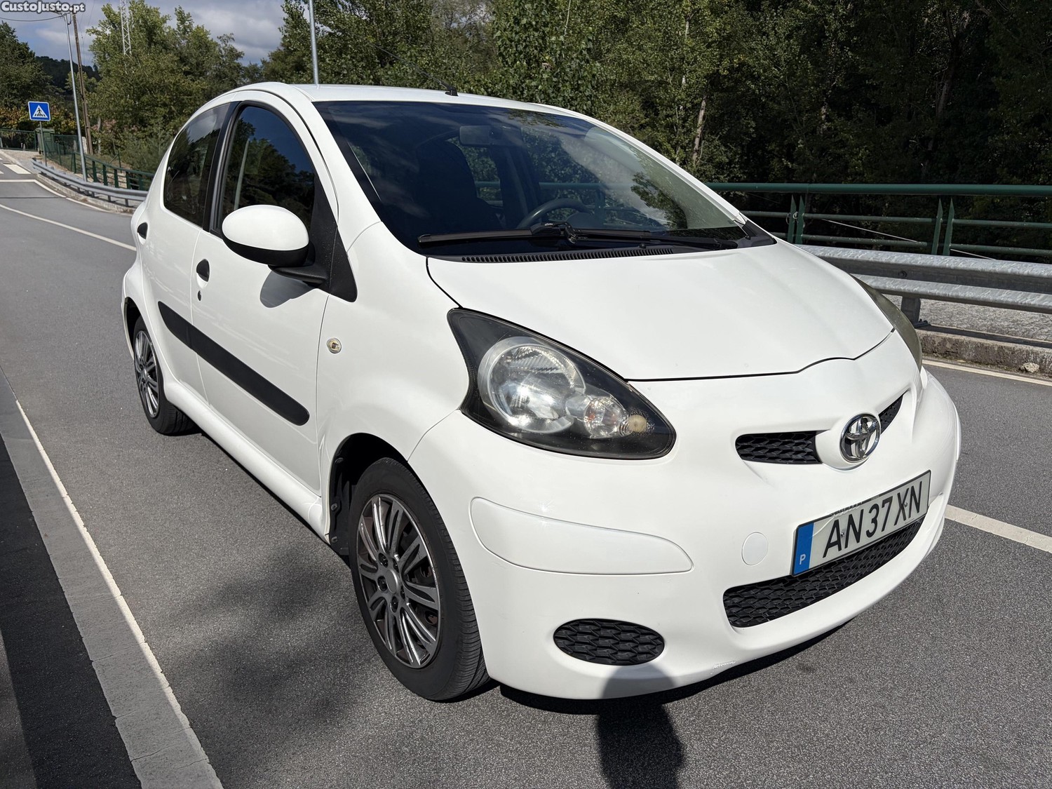 Toyota Aygo 1.0 - 09 — photo 5