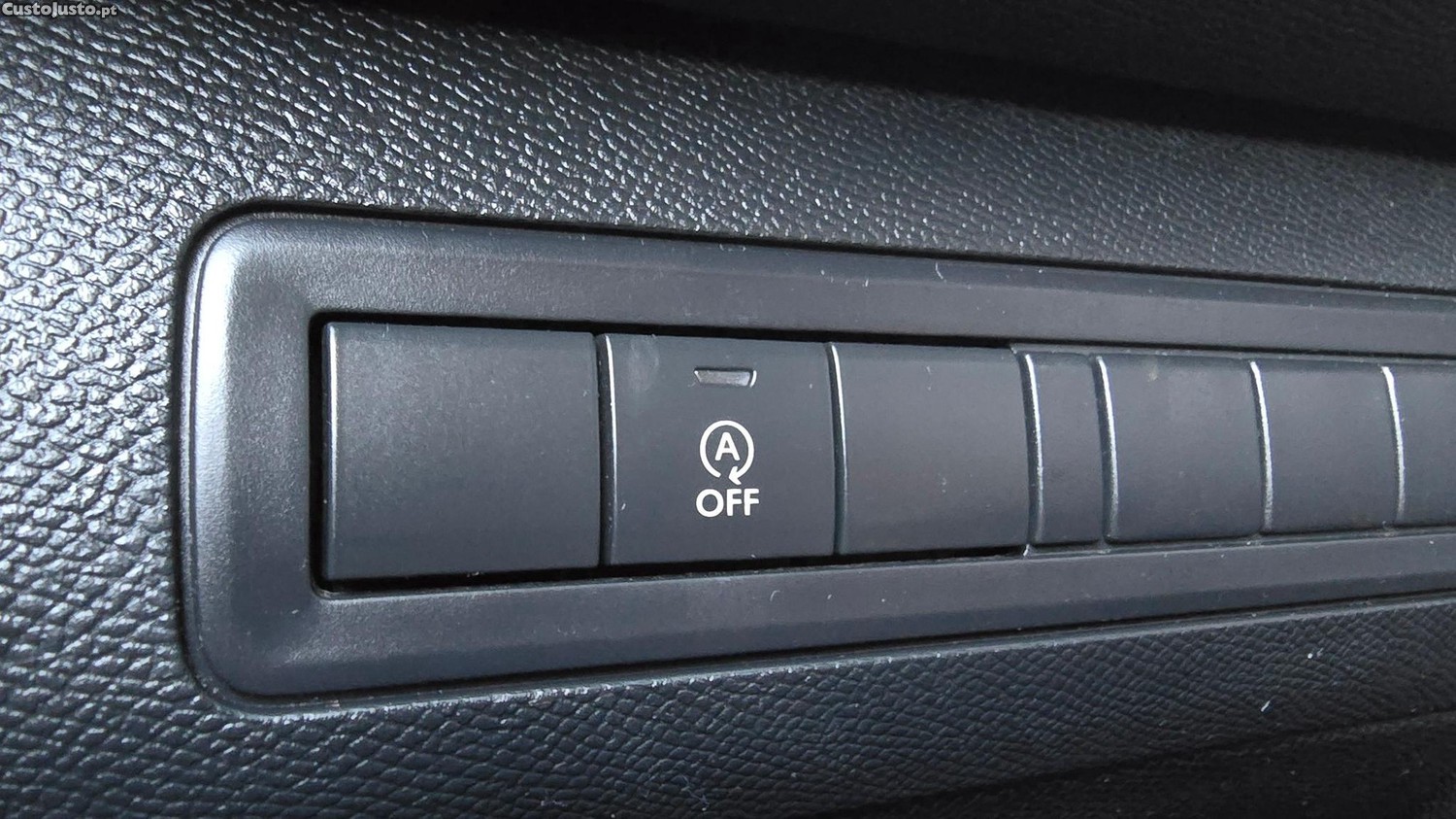 Peugeot 308 1.5 BlueHDi Allure — fotografia 20