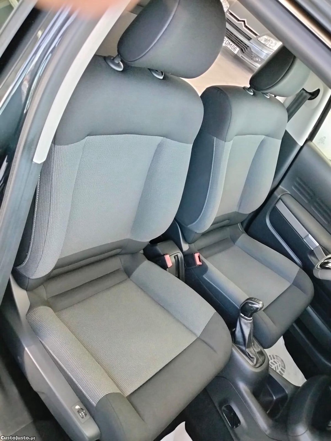 Citroën C4 Cactus 1.6 HDI SHINE — fotografia 4