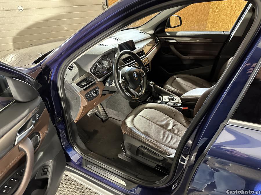 BMW X1 18 d sDrive Advantag — fotografia 13