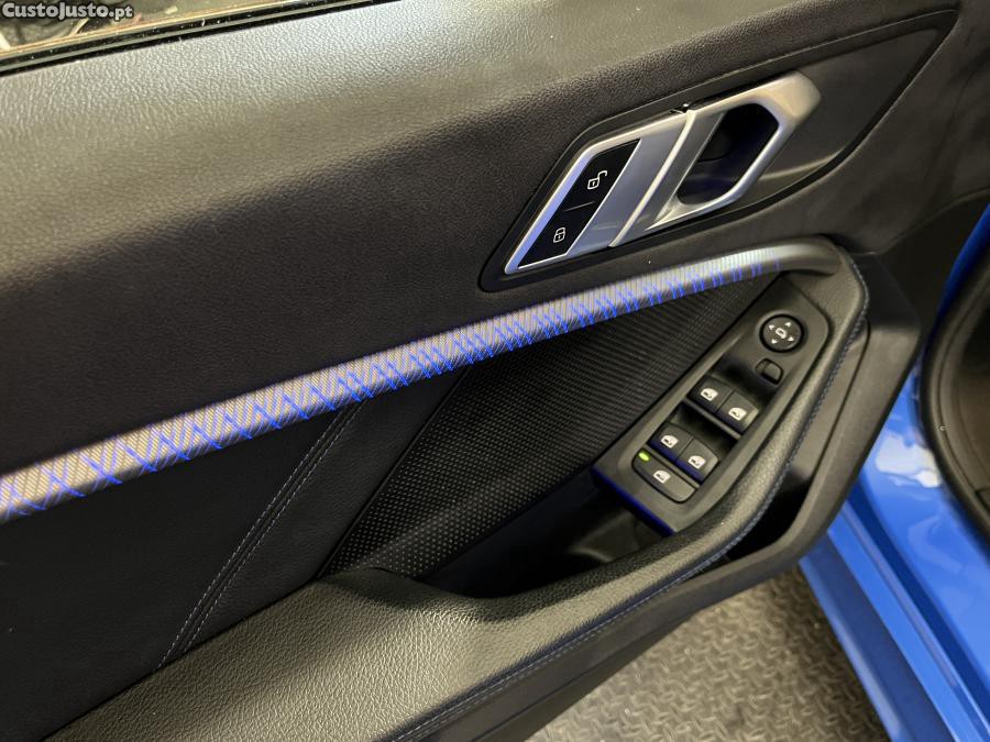 BMW 116 d Pack Desportivo M — fotografia 12