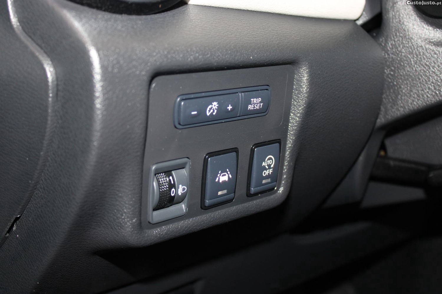 Nissan Micra 1.0 IG-T ACENTA (AUTO) — fotografia 17