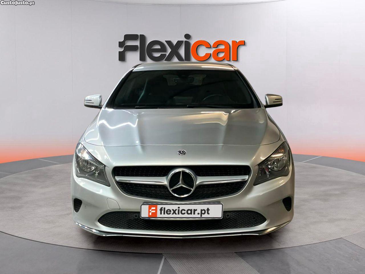 Mercedes-Benz CLA 180 d Shooting Brake Urban — fotografia 16