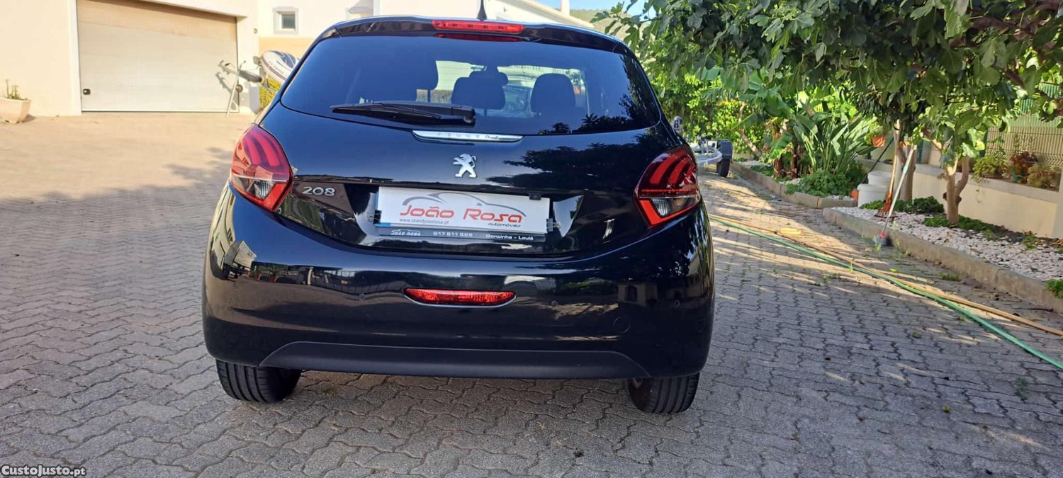 Peugeot 208 1.2 signature - 19 — photo 4