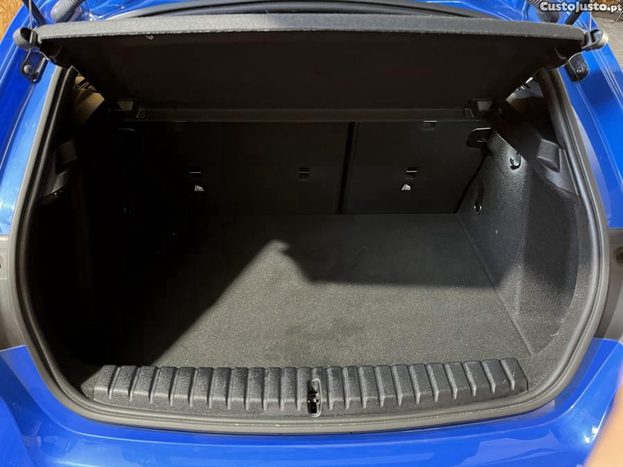BMW 116 d Pack Desportivo M — fotografia 4