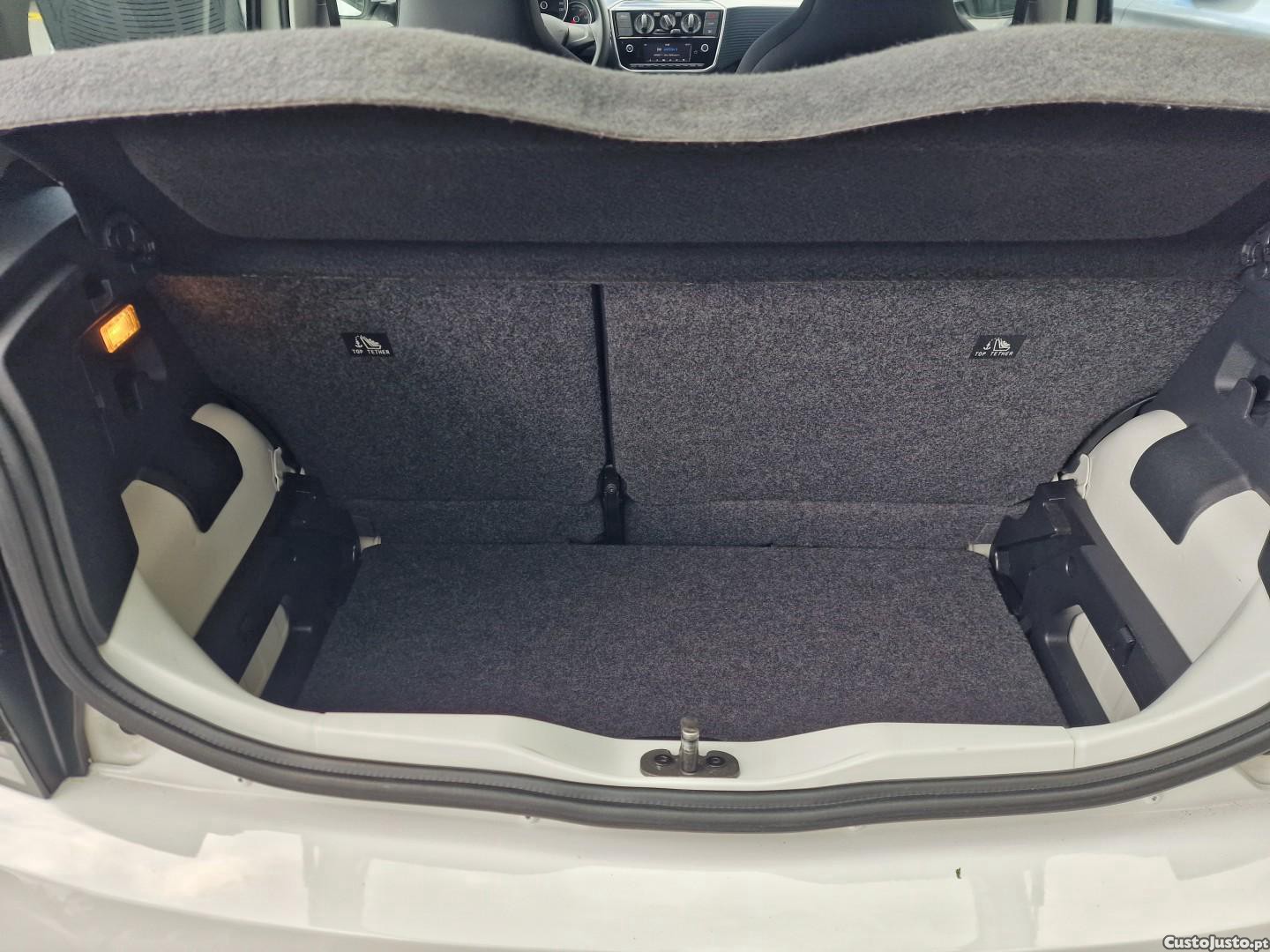 VW Up! 1.0 Move - 23 — photo 5