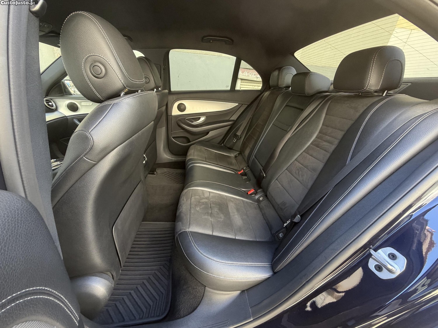 Mercedes-Benz E 300 E300D amg — fotografia 4