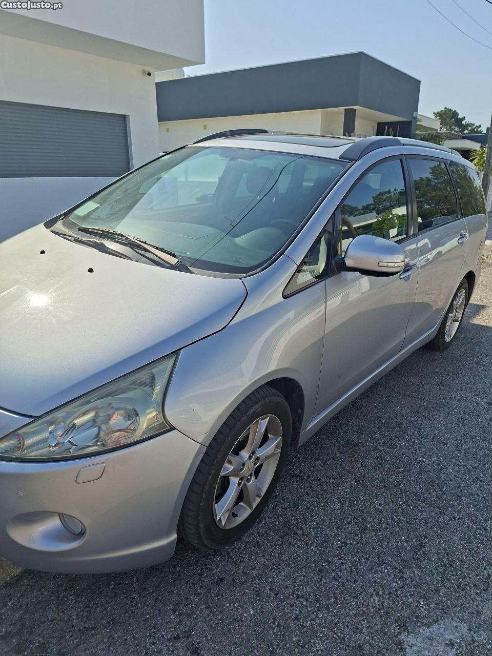 Mitsubishi Grandis 2.0 DI-D — photo 5