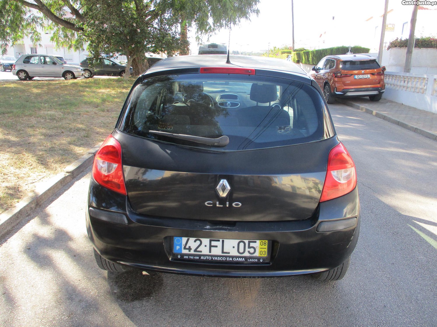 Renault Clio Renault Clio 1.5 dCi Dynamique - 08 — photo 2