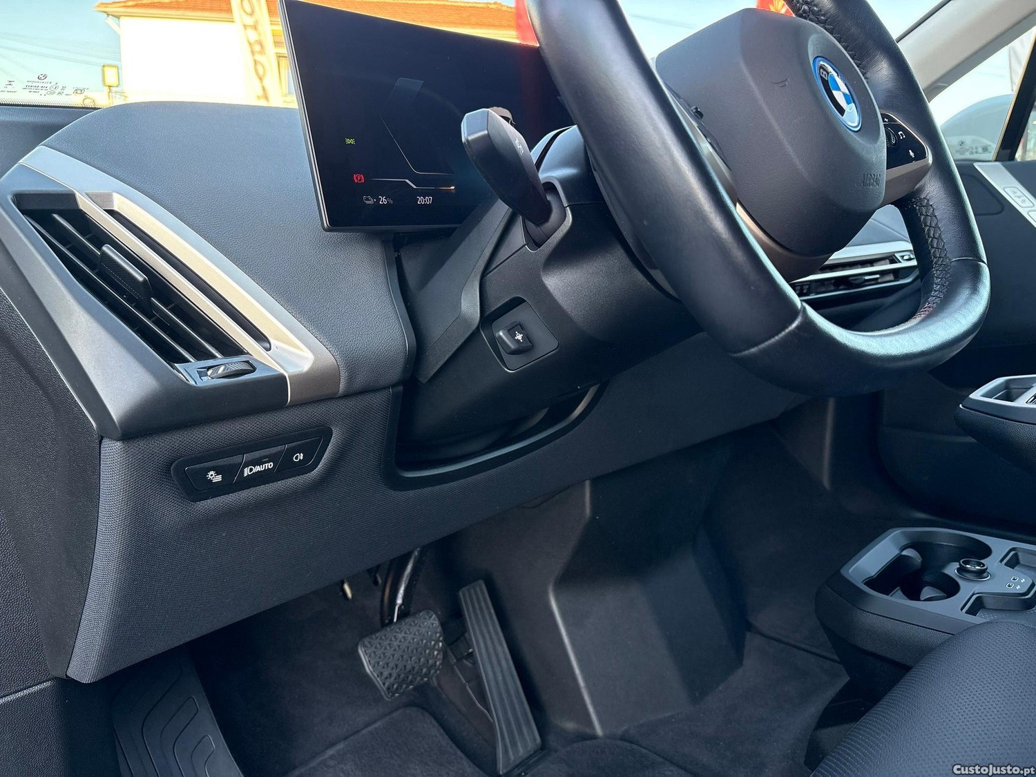 BMW iX xDrive 40 — fotografia 5