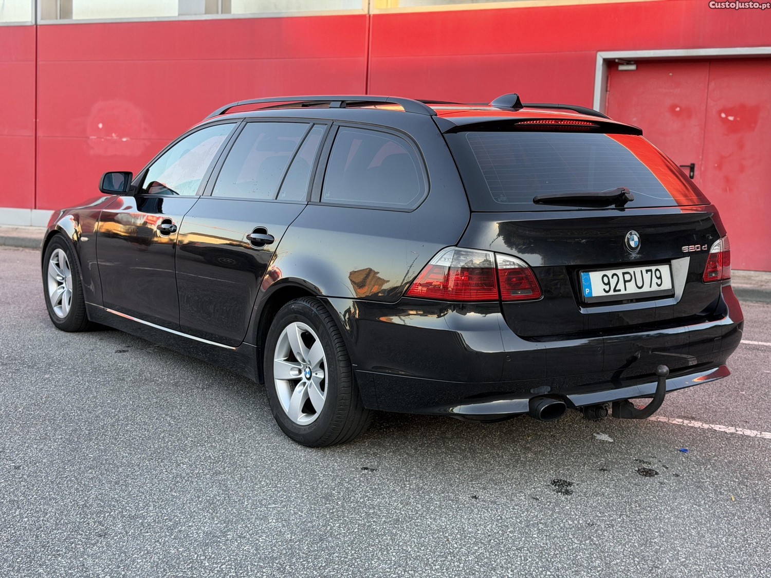 BMW 520 Lci - 08 — photo 4