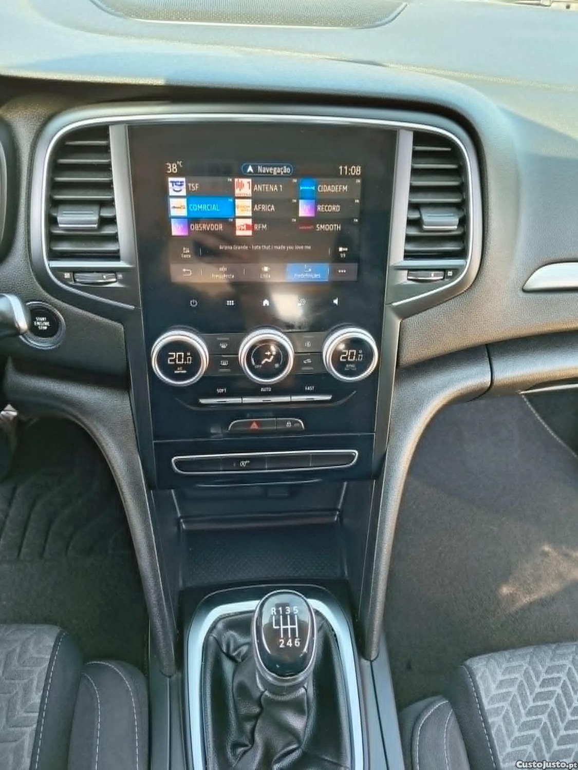 Renault Mégane 1.5 DCI LIMITED SW — fotografia 5