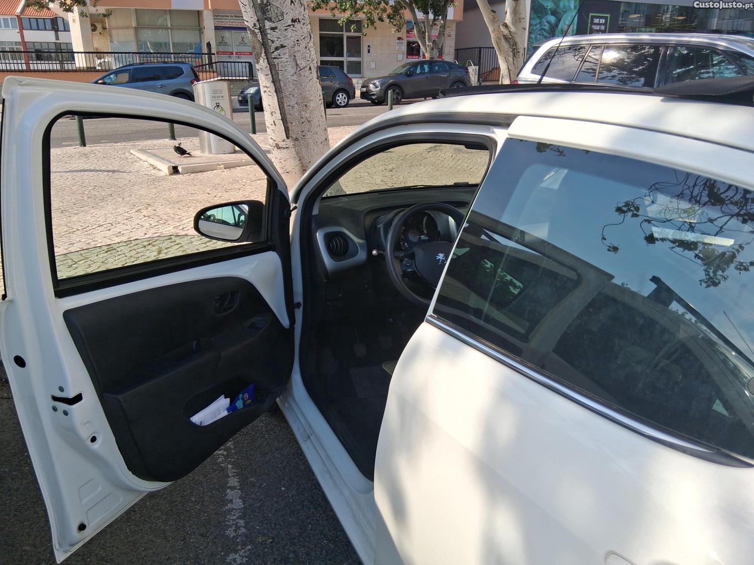 Peugeot 108 Cabrio - 16 — photo 4