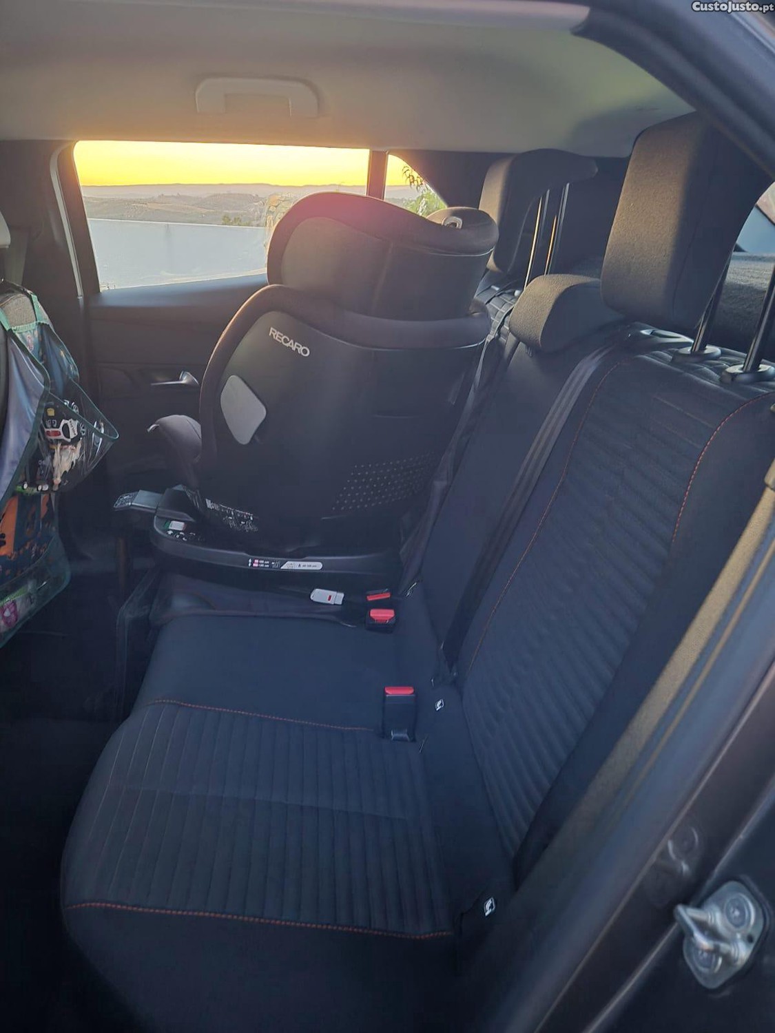 Peugeot 2008 1.2 PureTech — fotografia 3