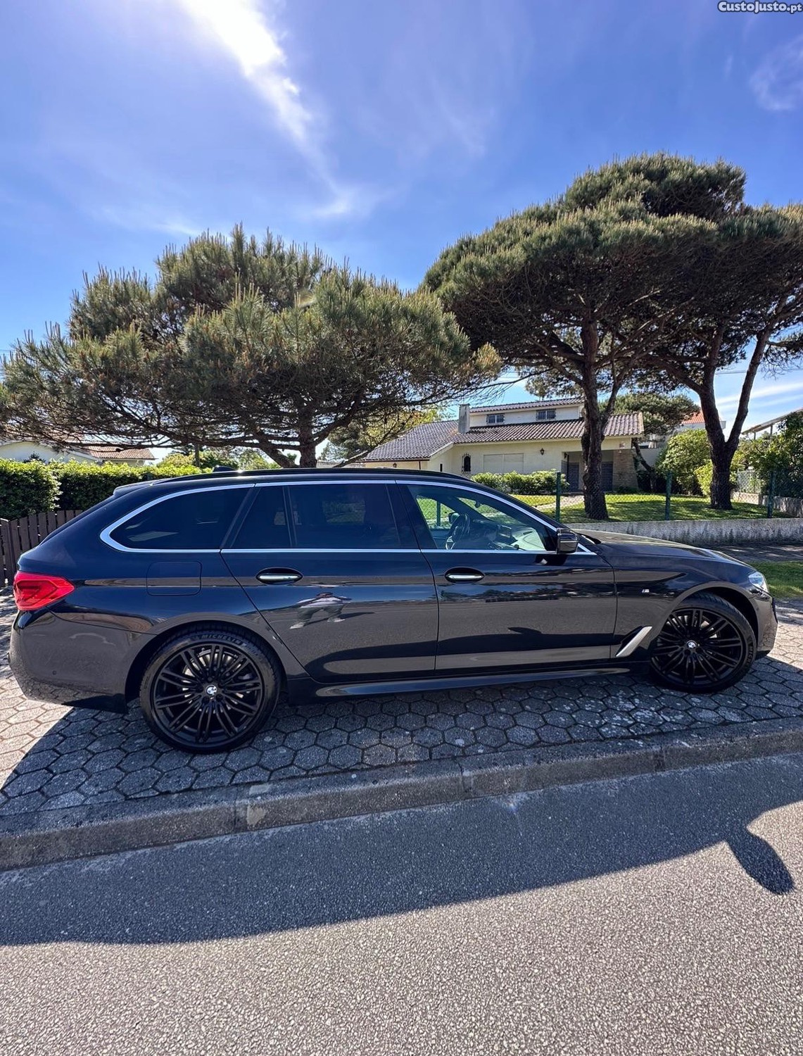 BMW 520 520D Touring M - 17 — photo 3