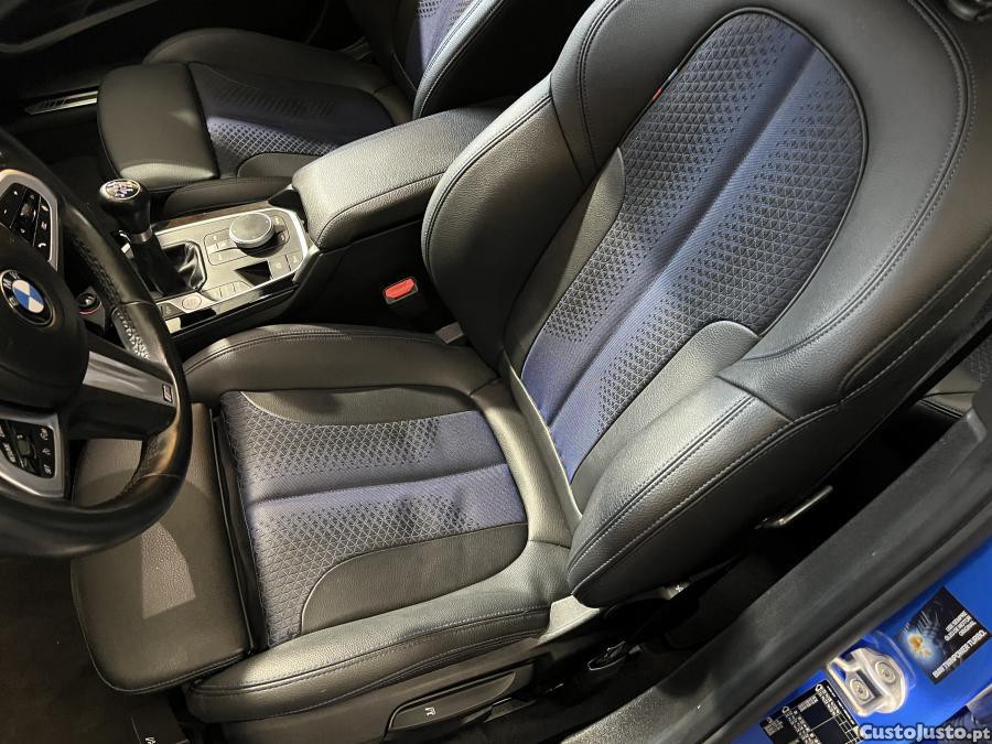 BMW 116 d Pack Desportivo M — fotografia 13