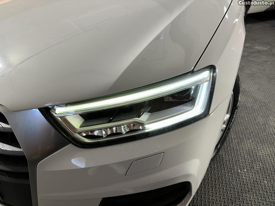 Audi Q3 2.0 TDI quattro S-li - 15 foto 5