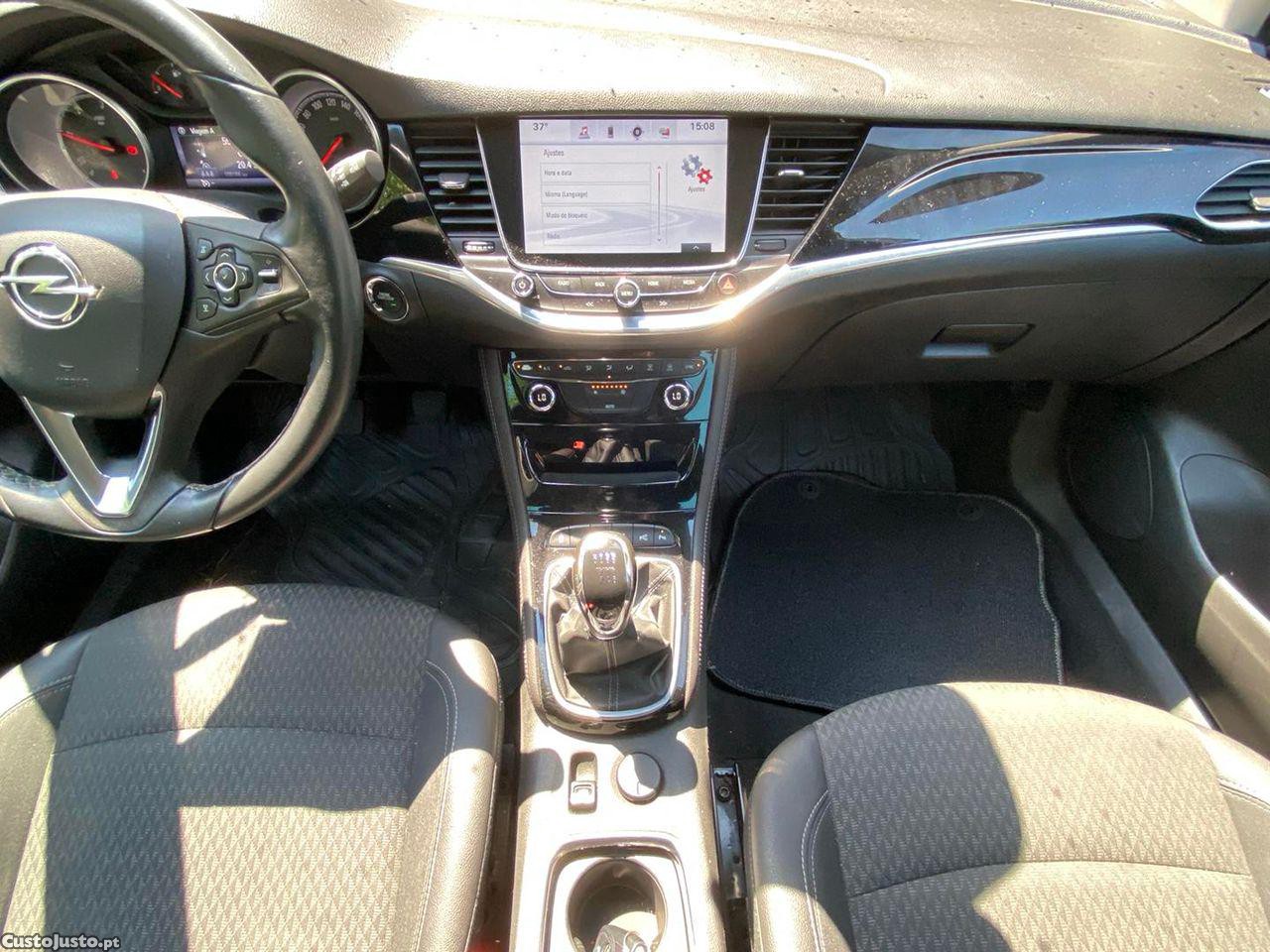 Opel Astra Sports Tourer 1.6 CDTI Innovation S/S — fotografia 12