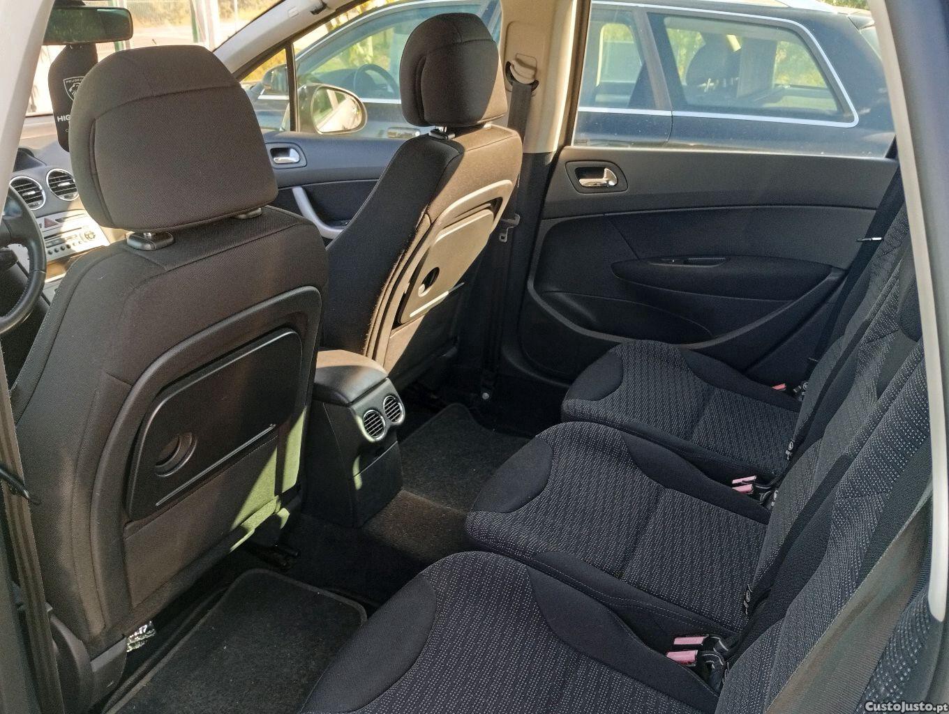 Peugeot 308 SW Executive CVM6 (Full Extras) — fotografia 2