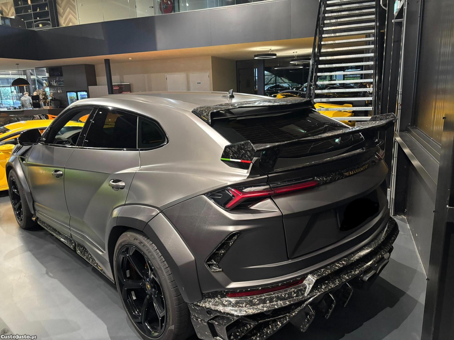Lamborghini Urus A - 21 foto 4