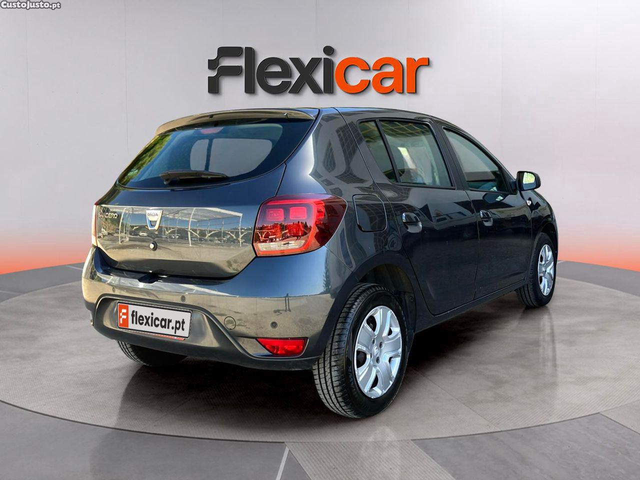 Dacia Sandero 1.0 SCe Pack — fotografia 11