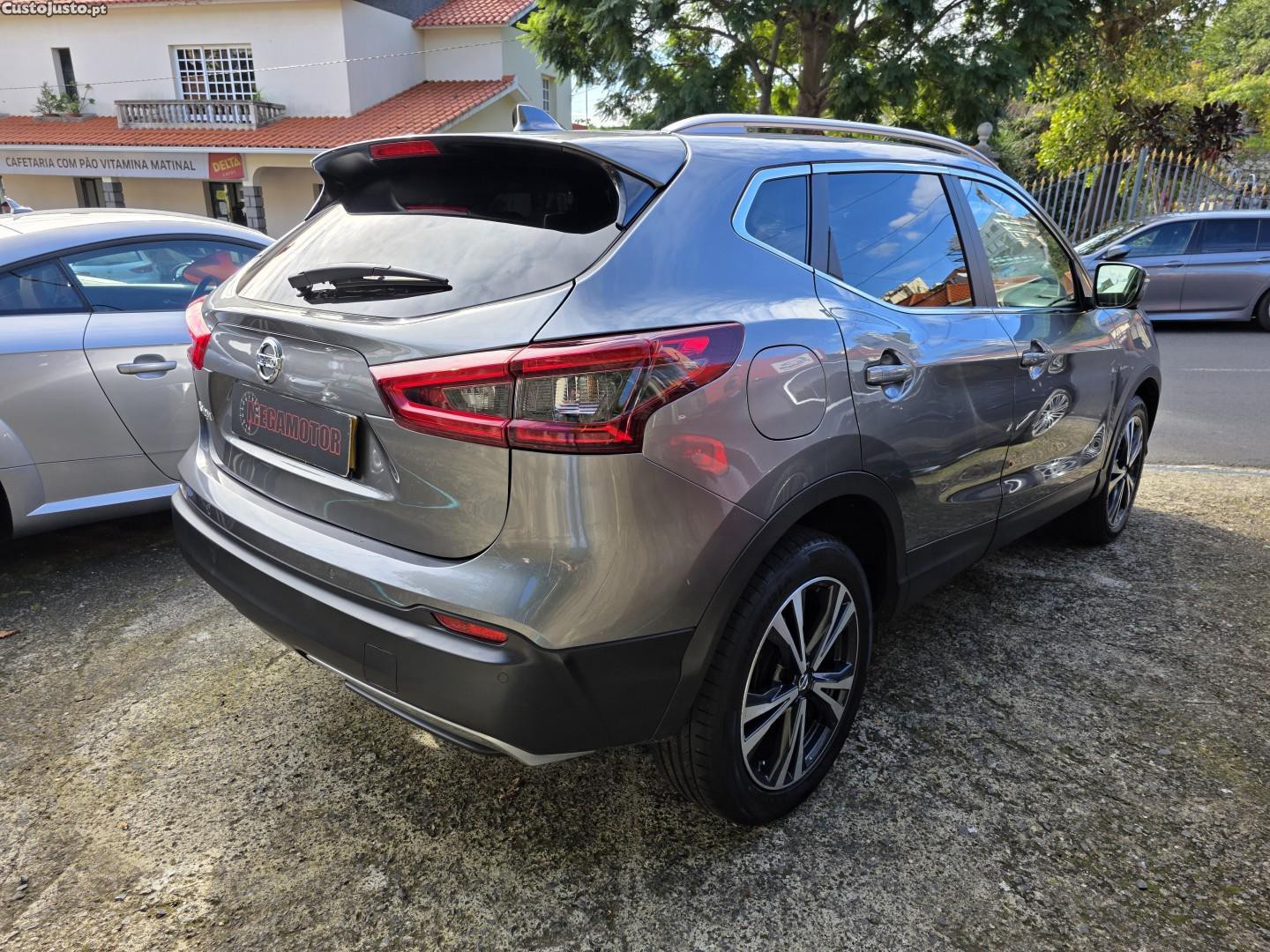 Nissan Qashqai 1.5 dCi N-Connecta J18 - 19 — photo 3