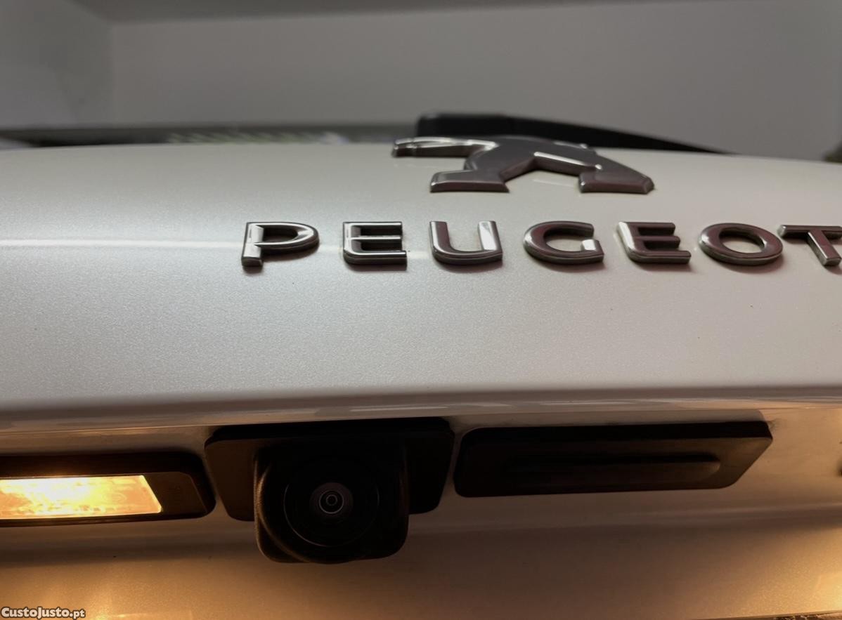 Peugeot 308 SW 1.6 HDI Allure — fotografia 3