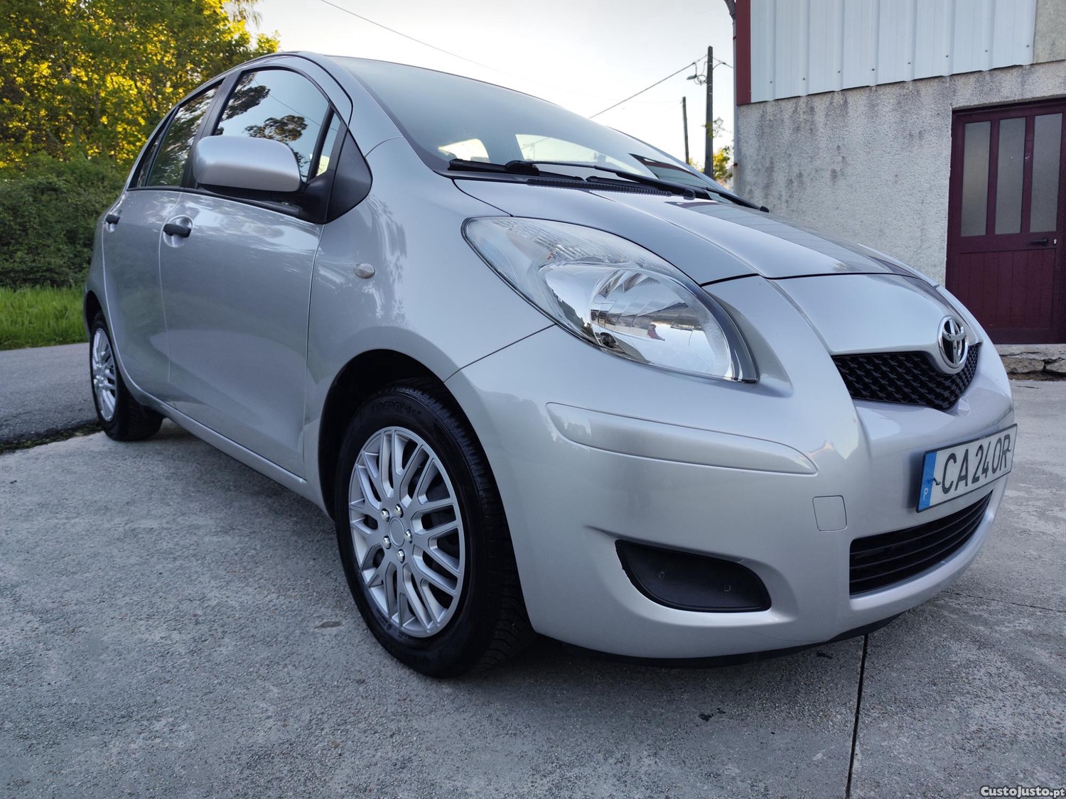 Toyota Yaris 1.33vvti 16v - 101cv - Caixa 6 vel. — fotografia 11
