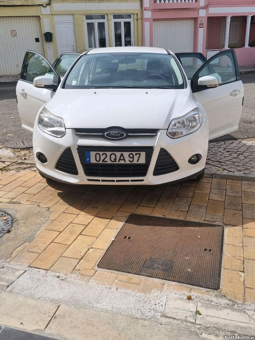 Ford Escort Titanio - 13 — photo 2