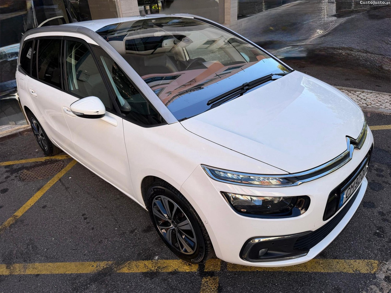 Citroën C4 Grand Picasso PureTech 130 Stop&Start Exclusive - 18 — photo 3